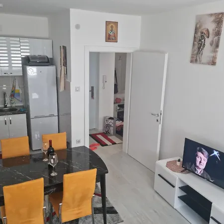 Apartment Milos